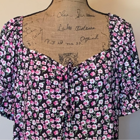 LAST ONE! Darling floral dress-New with tag! - Picture 2 of 5